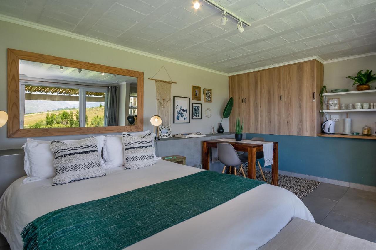Wildlife Retreat On A Wine-Farm Villa Stellenbosch Buitenkant foto