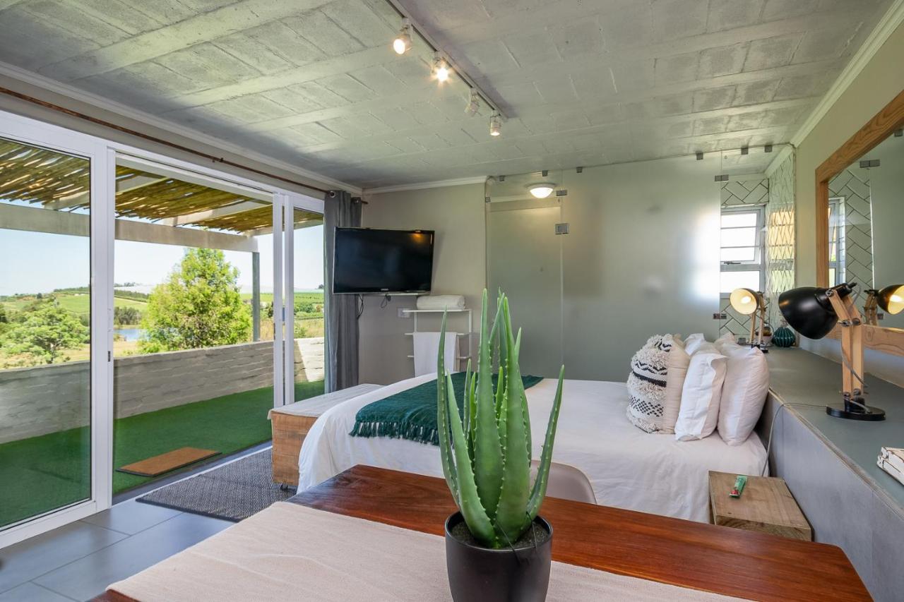 Wildlife Retreat On A Wine-Farm Villa Stellenbosch Buitenkant foto