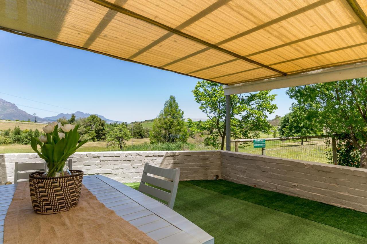 Wildlife Retreat On A Wine-Farm Villa Stellenbosch Buitenkant foto